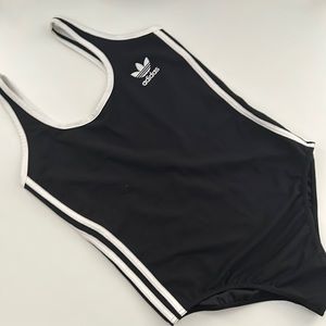 Adidas Top